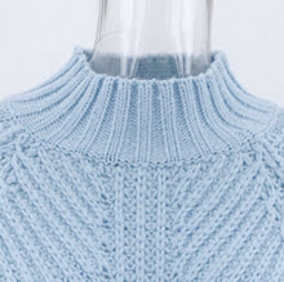 Lantern Sleeve Crop Sweater - Picture 6 of 9